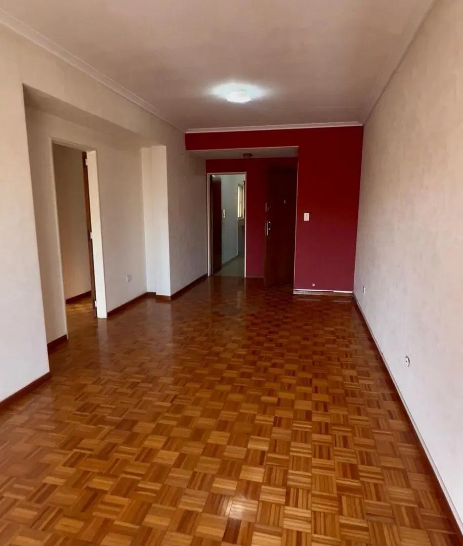 Departamento tres ambientes en alquiler - Quilmes centro - Peatonal 3