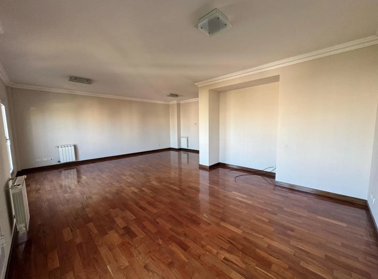 Departamento cuatro ambientes con cochera en alquiler - Quilmes centro 2