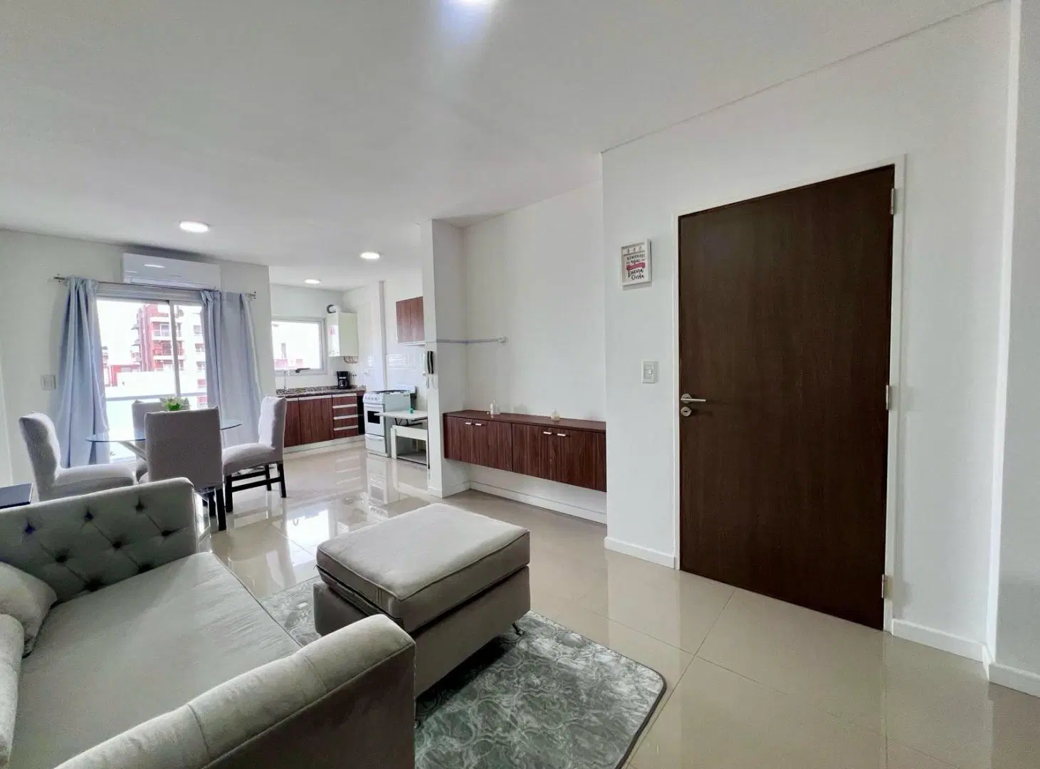 Departamento dos ambientes amoblado con cochera en alquiler - Quilmes centro 4
