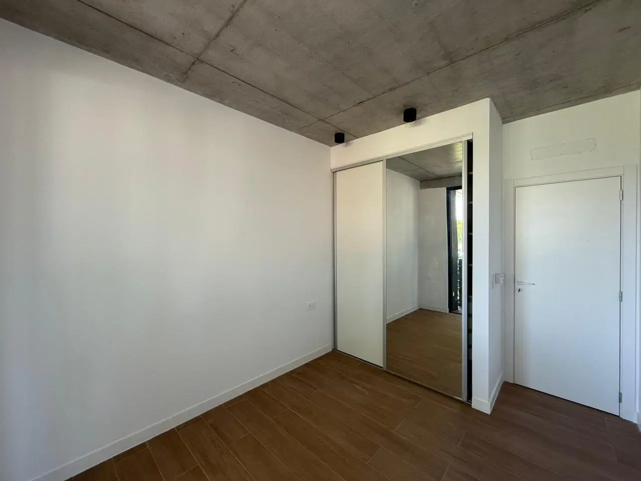 Departamento tres ambientes en alquiler - ANTON - Lavalle 1102, Quilmes 2