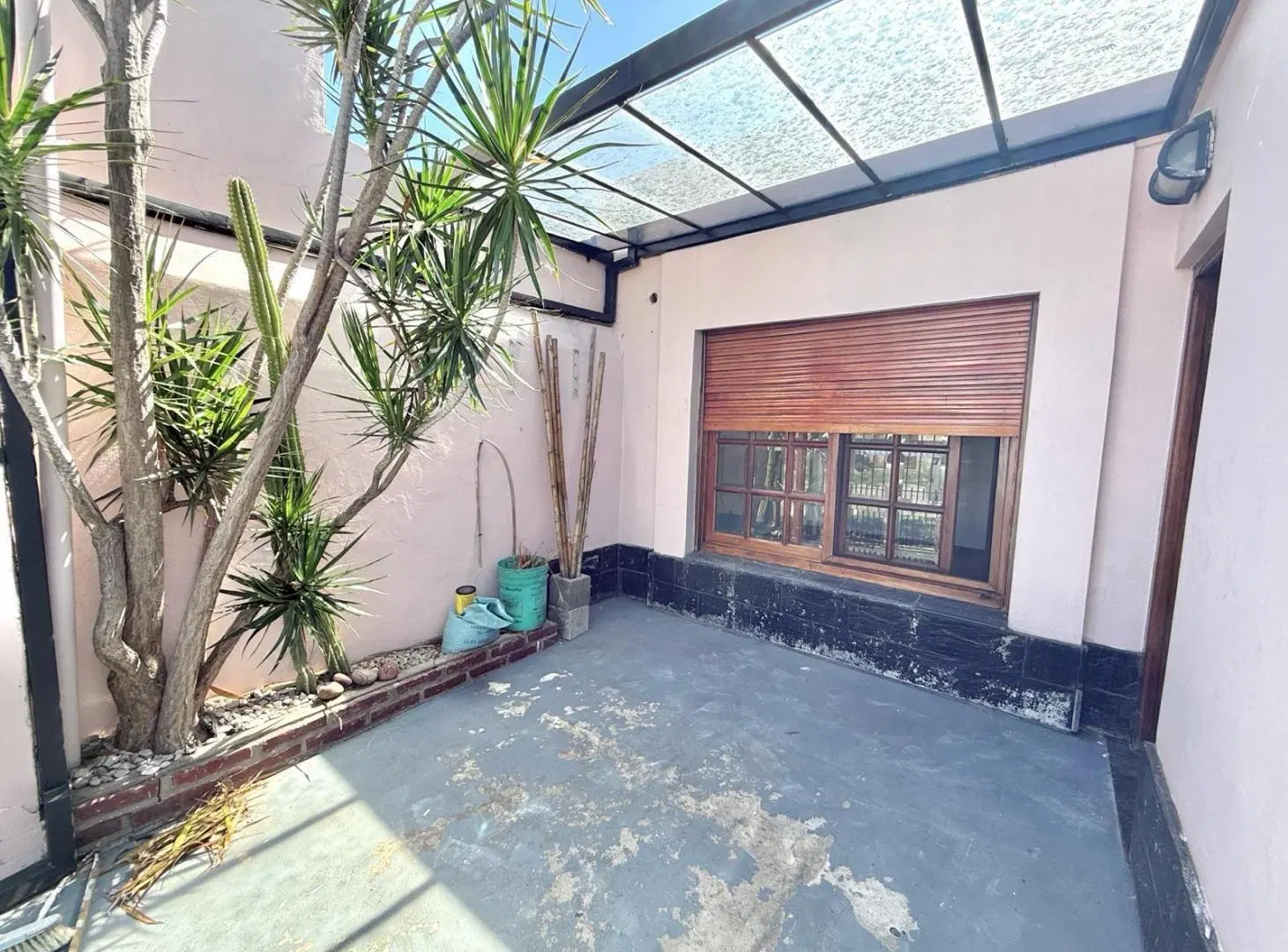 Casa PH en Alquiler de 3 Ambientes en Bernal Oeste 4