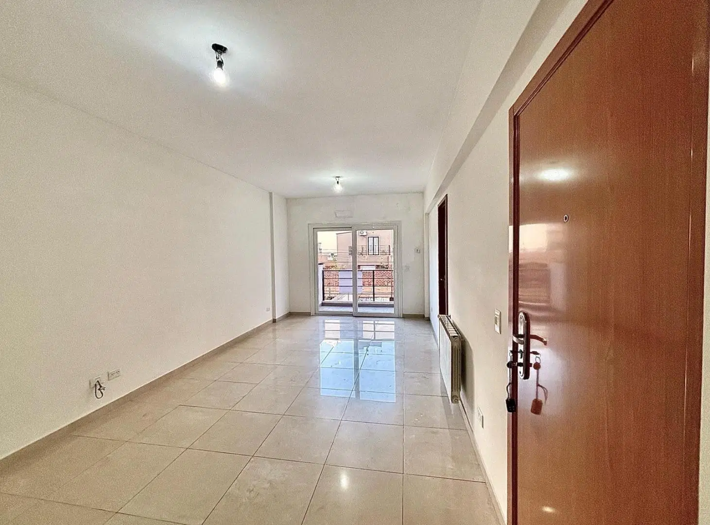 Departamento en Alquiler de 3 Ambientes con Cochera en Quilmes Centro 5