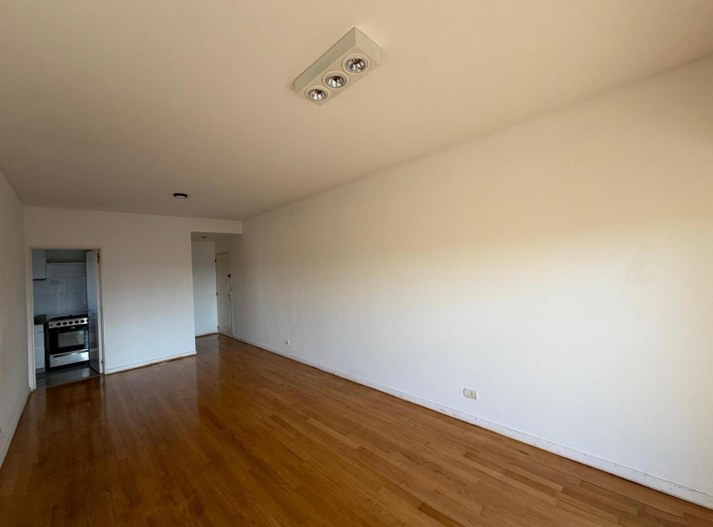 Foto de Departamento tres ambientes con cochera en venta - Terrazas de Quilmes, imagen 2