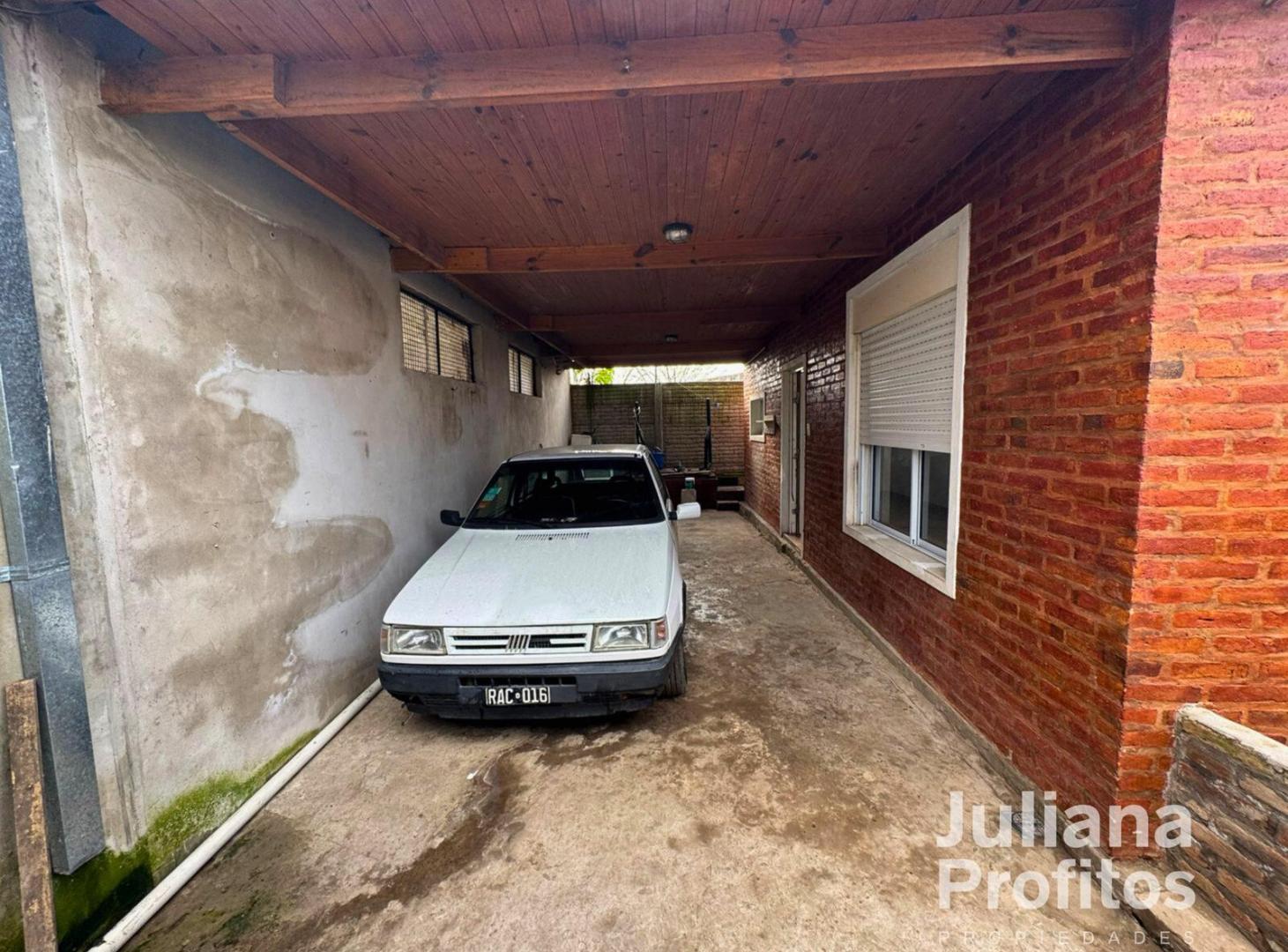 Foto de OPORTUNIDAD EN BERAZATEGUI – CASA DE 3 AMBIENTES CON EXCELENTE UBICACIÓN, imagen 5