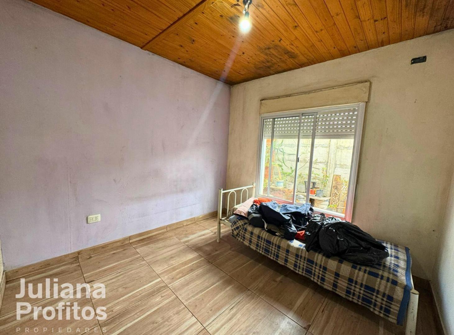 Foto de OPORTUNIDAD EN BERAZATEGUI – CASA DE 3 AMBIENTES CON EXCELENTE UBICACIÓN, imagen 3