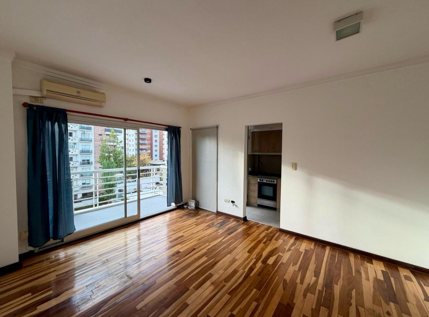Foto de Departamento dos ambientes con cochera en venta - Quilmes, imagen 1