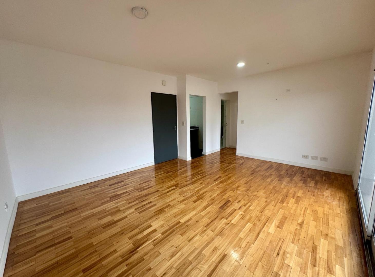 Foto de Departamento dos ambientes con cochera en alquiler - Quilmes, imagen 4