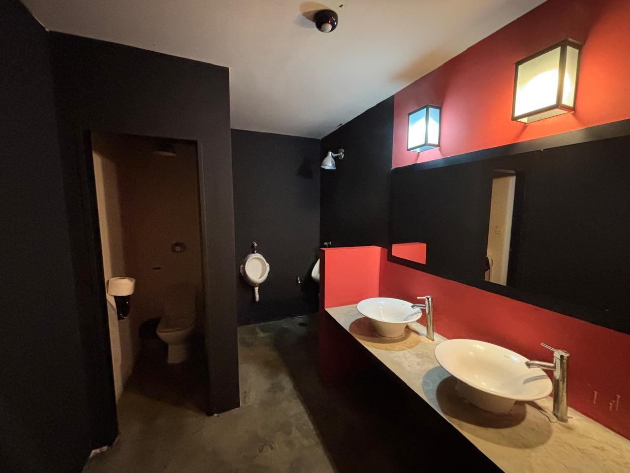 Foto de Local comercial en alquiler - Berazategui, imagen 2