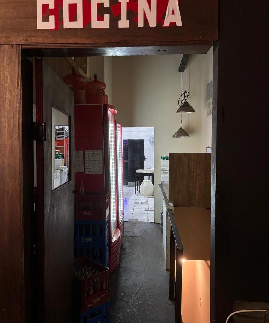 Foto de Local comercial en alquiler - Berazategui, imagen 4