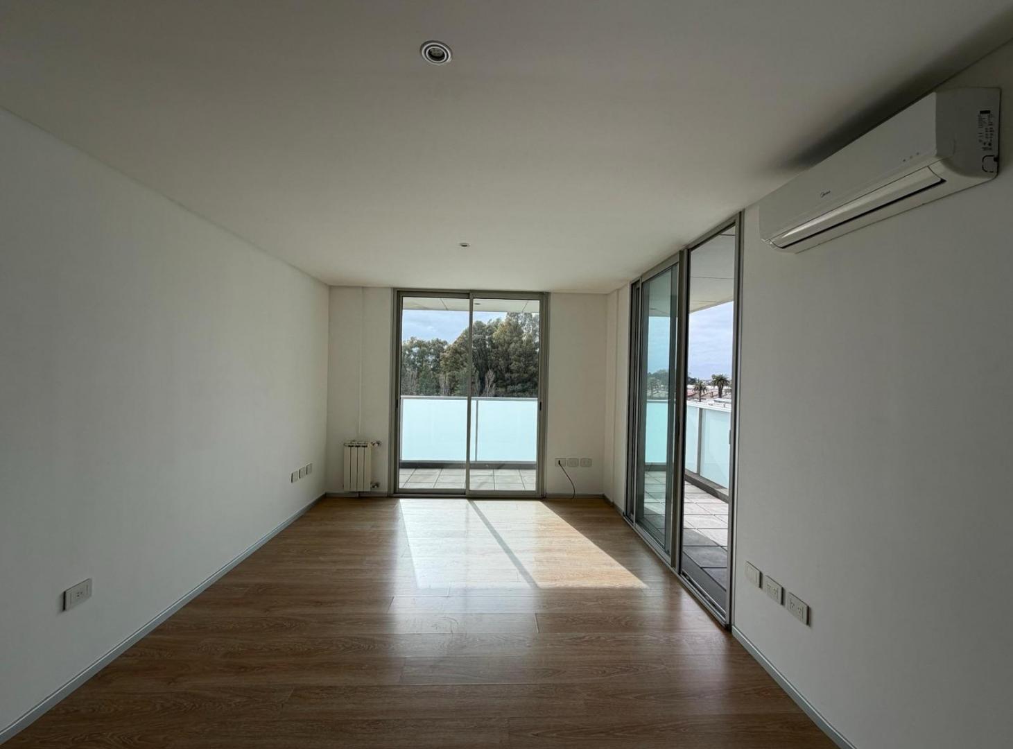 Foto de Departamento dos ambientes con cochera en venta - Sensum, imagen 1