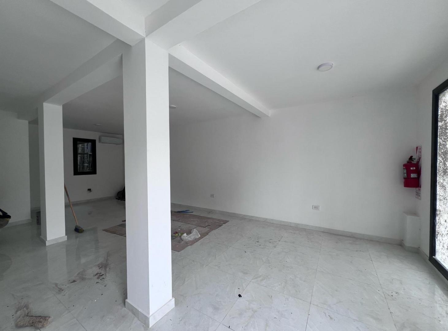 Foto de Local comercial en alquiler, imagen 2