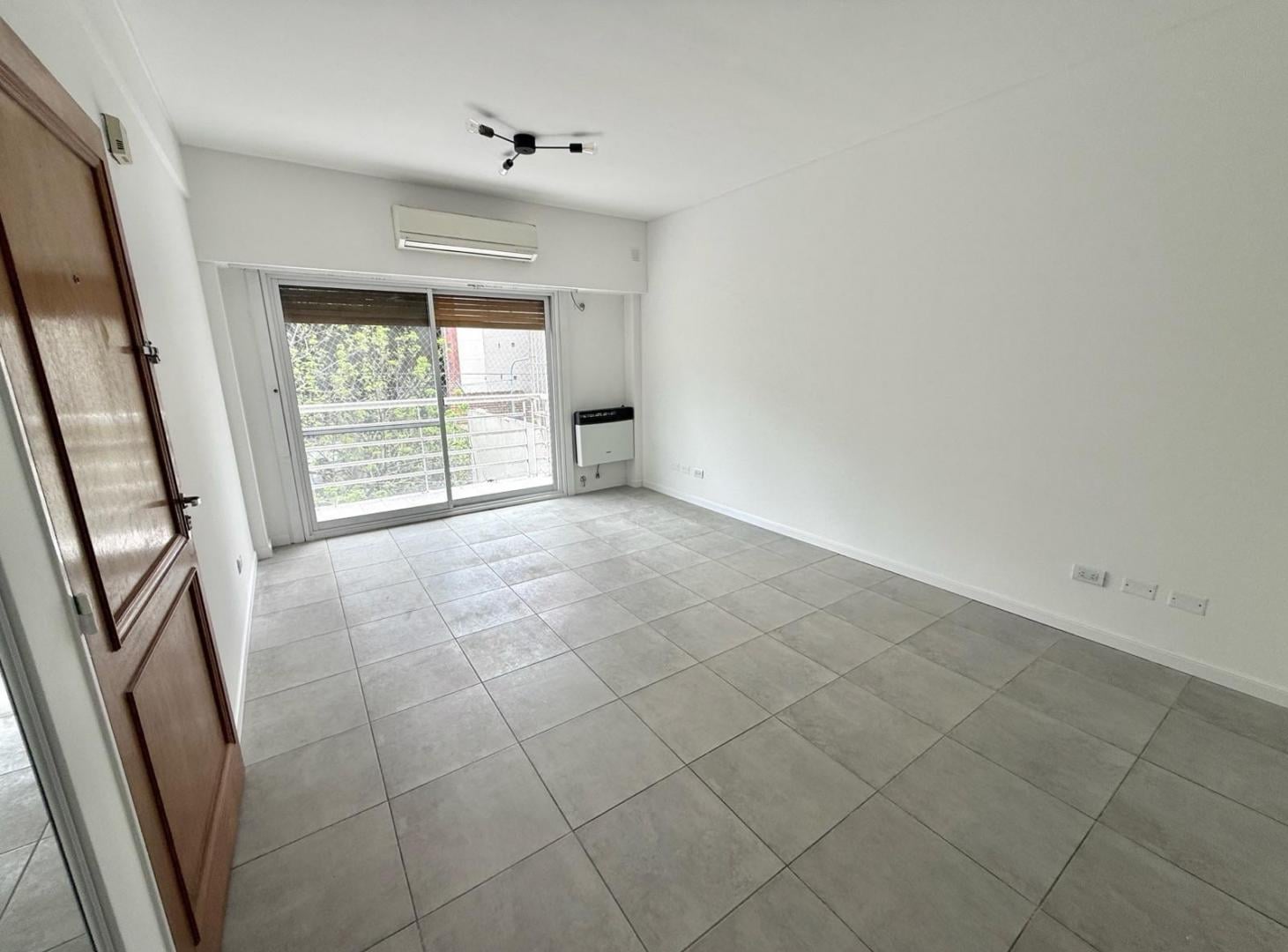 Foto de Departamento en Venta de 3 Ambientes en Quilmes Centro Plaza Conesa, imagen 5