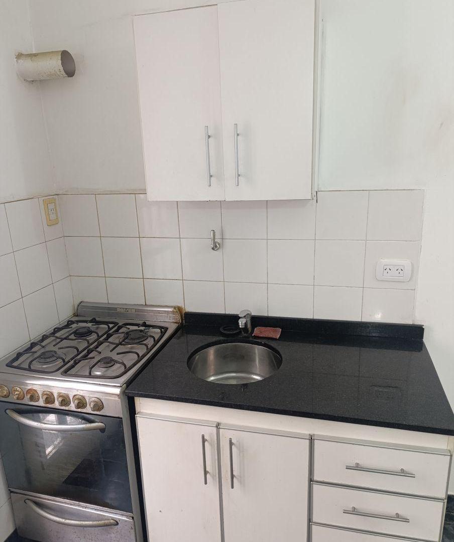 Foto de SAENZ PEÑA 2 AMBIENTES con patio SIN EXPENSAS, imagen 5