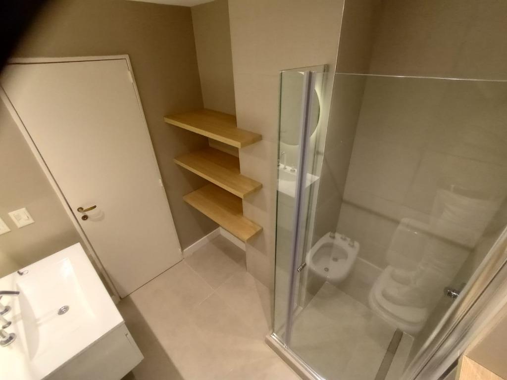 Departamento 4 Ambientes Al Frente Refaccionado a Nuevo - Catalinas Sur - La Boca 2