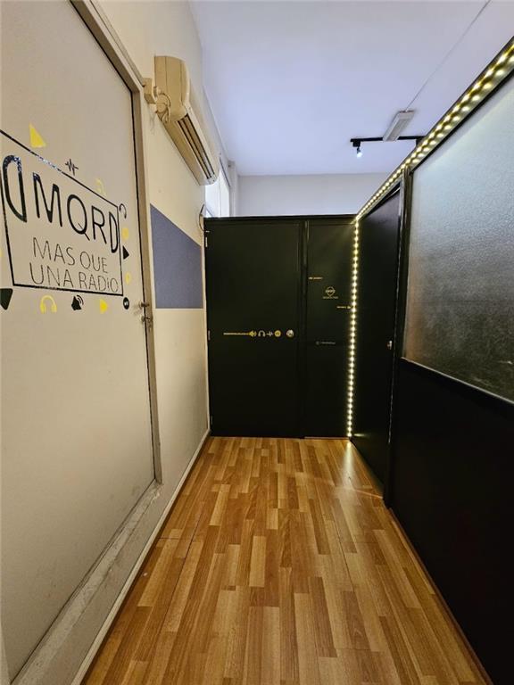 Venta de oficina en Tribunales. 29 m2. Dos despachos