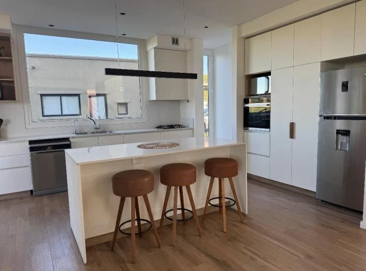 CASA EN ALQUILER EN SAN SEBASTIAN-AREA 2-LOTE A ESPACIO VERDE 4
