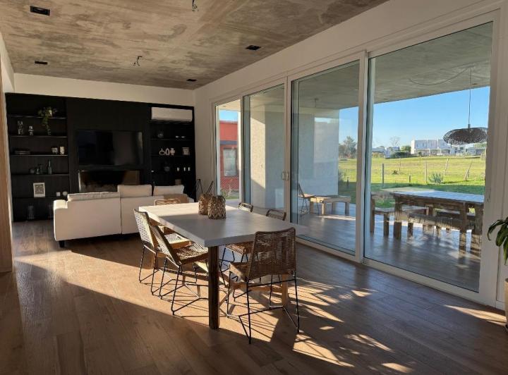 CASA EN ALQUILER EN SAN SEBASTIAN-AREA 2-LOTE A ESPACIO VERDE 5