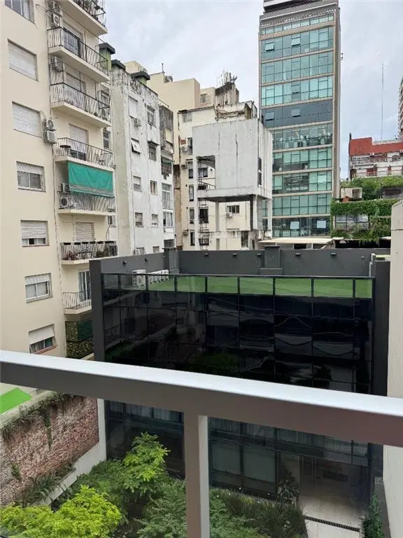 Monoambiente en alquiler en Belgrano con balcón, amenities y COCHERA FIJA 3