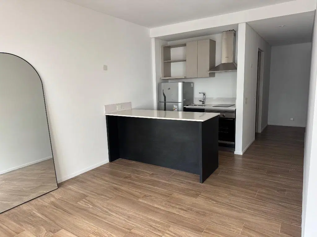 Monoambiente en alquiler en Belgrano con balcón, amenities y COCHERA FIJA 2