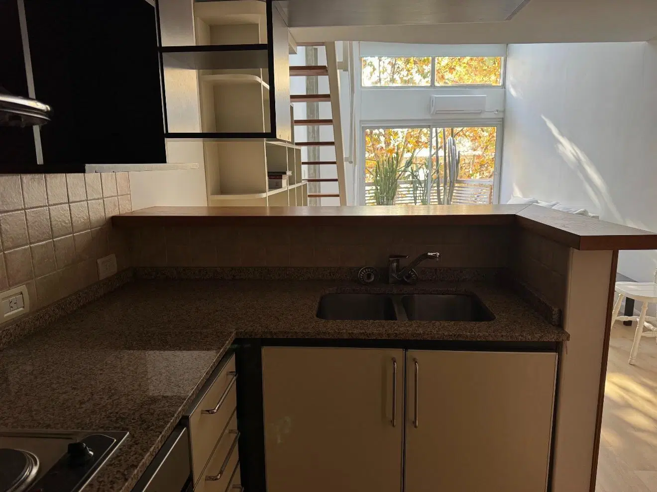 DEPARTAMENTO EN VENTA EN RECOLETA DE 2 AMBIENTES CON COCHERA 4