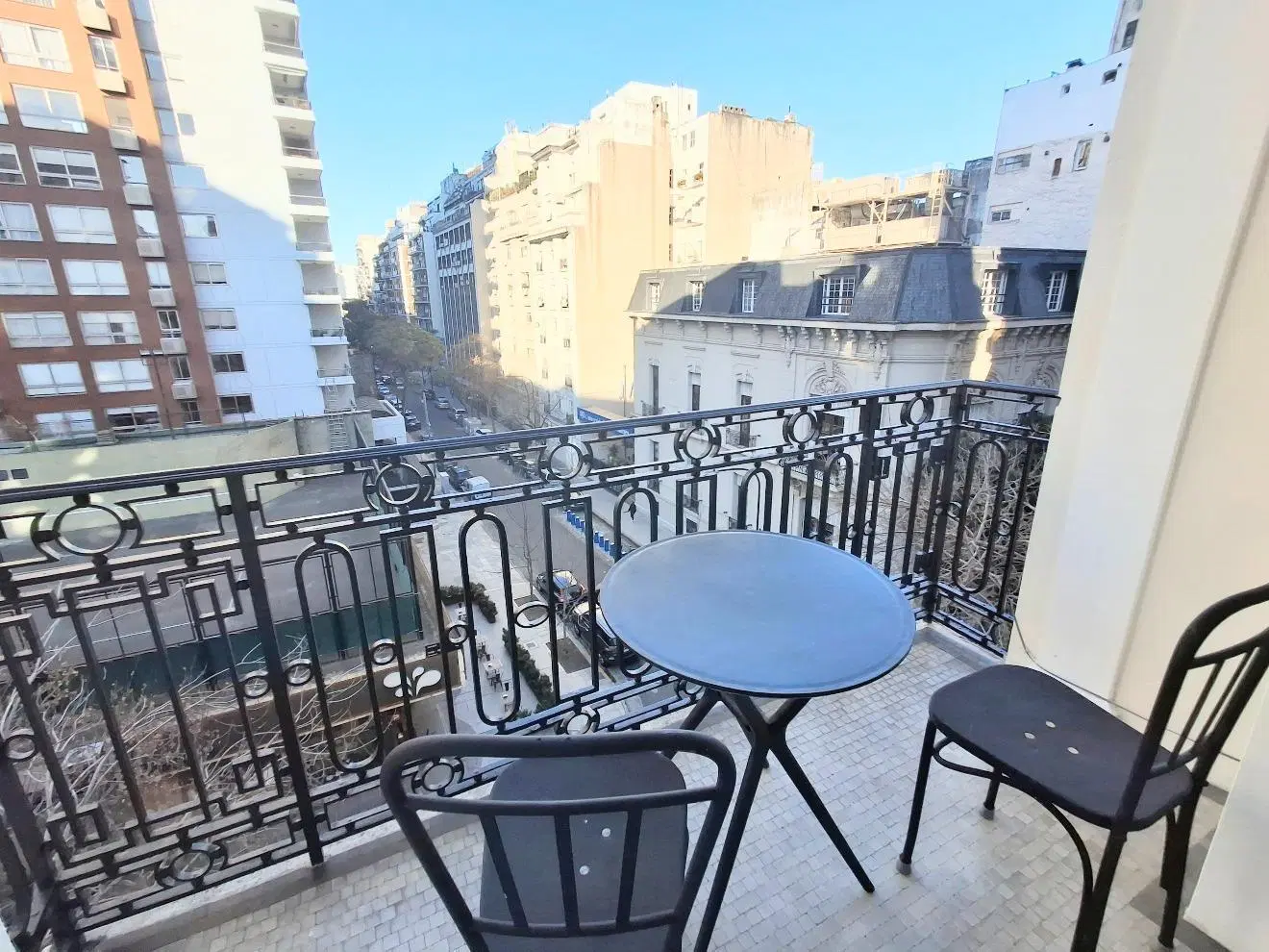 Departamento reciclado a nuevo, amoblado y con balcón en Recoleta 1