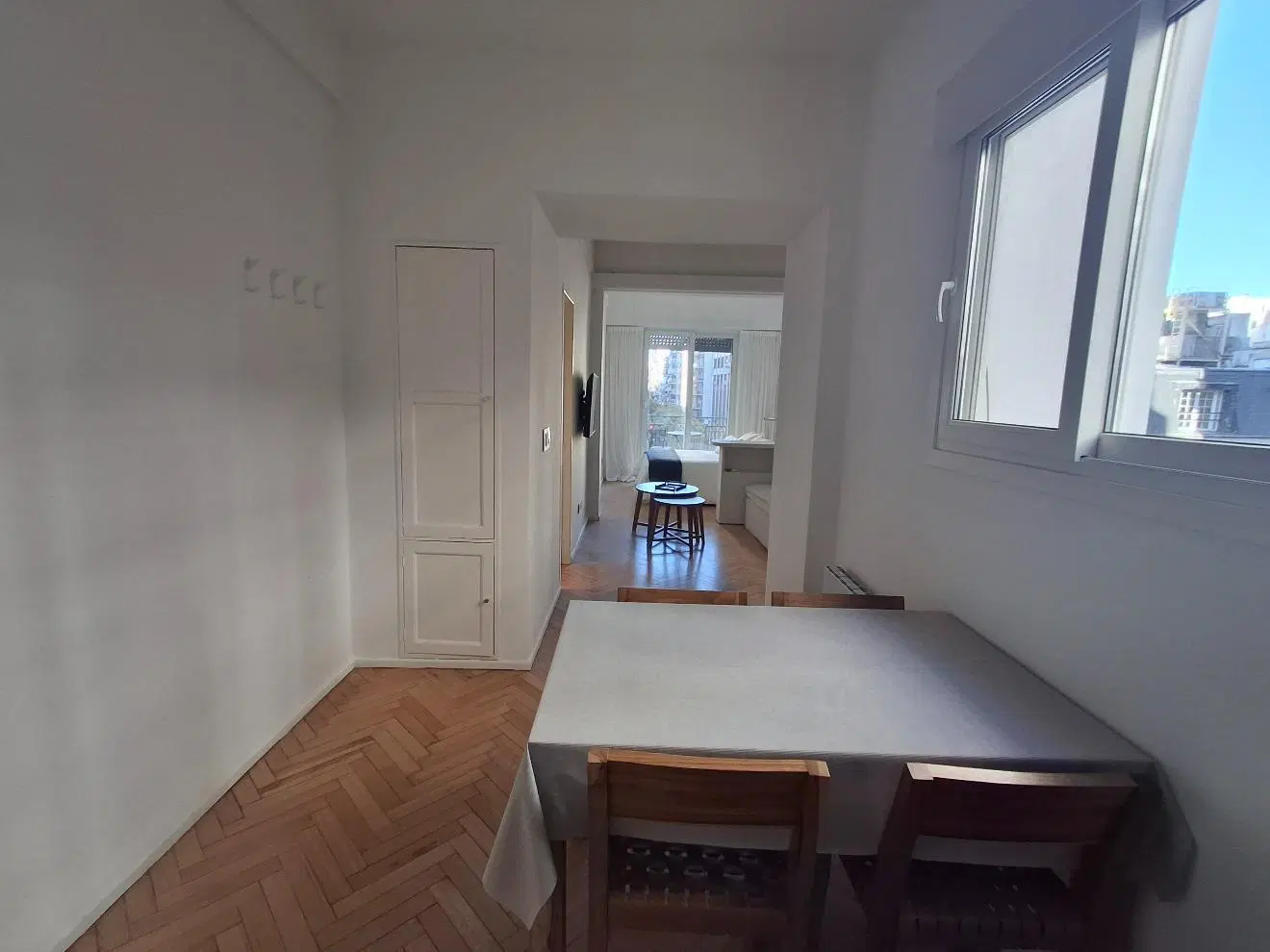 Departamento reciclado a nuevo, amoblado y con balcón en Recoleta 8