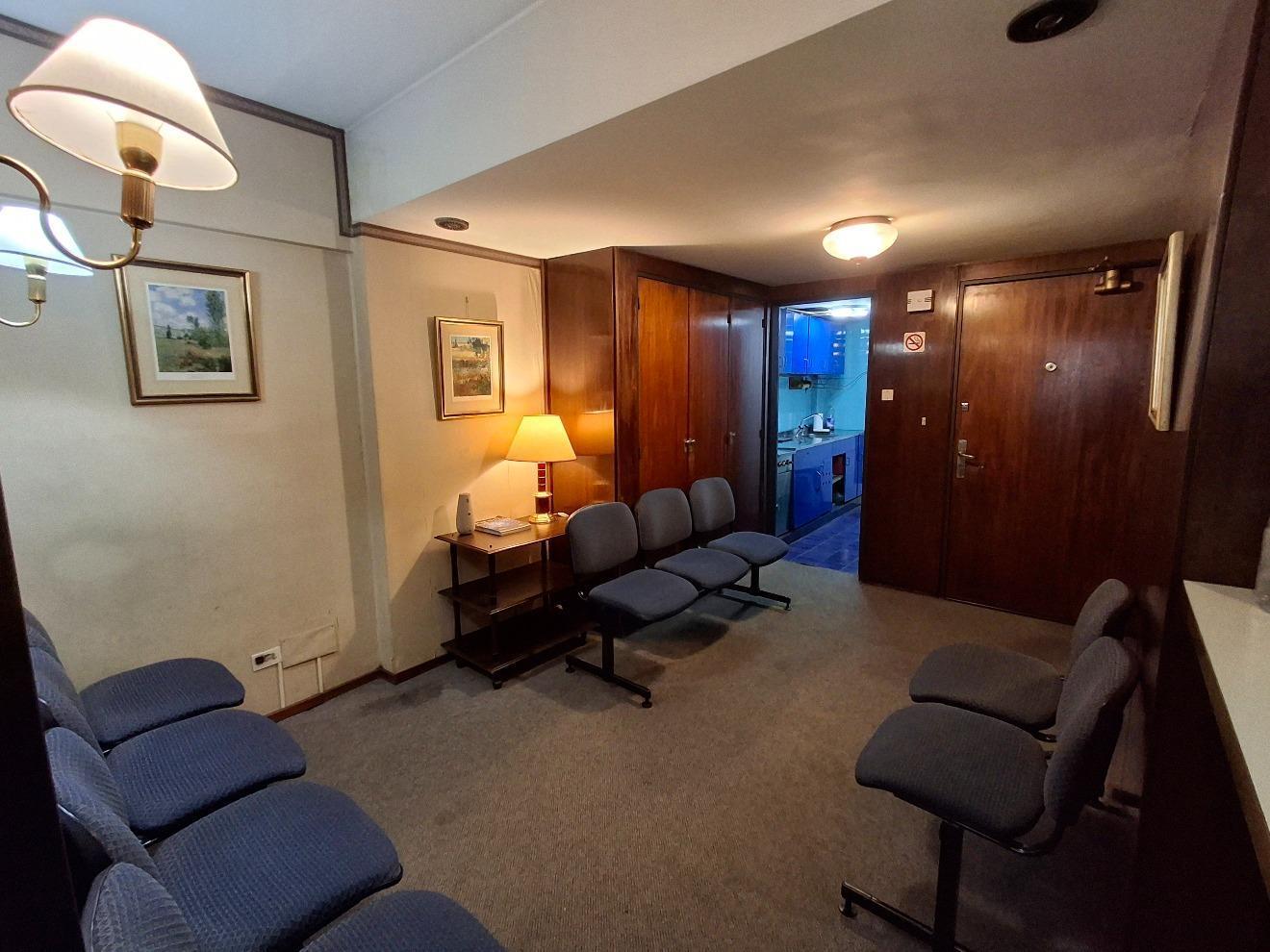 Foto de Venta 46 m² al Frente - Apto Profesional - Seguridad 24 hs - Galerias, imagen 3