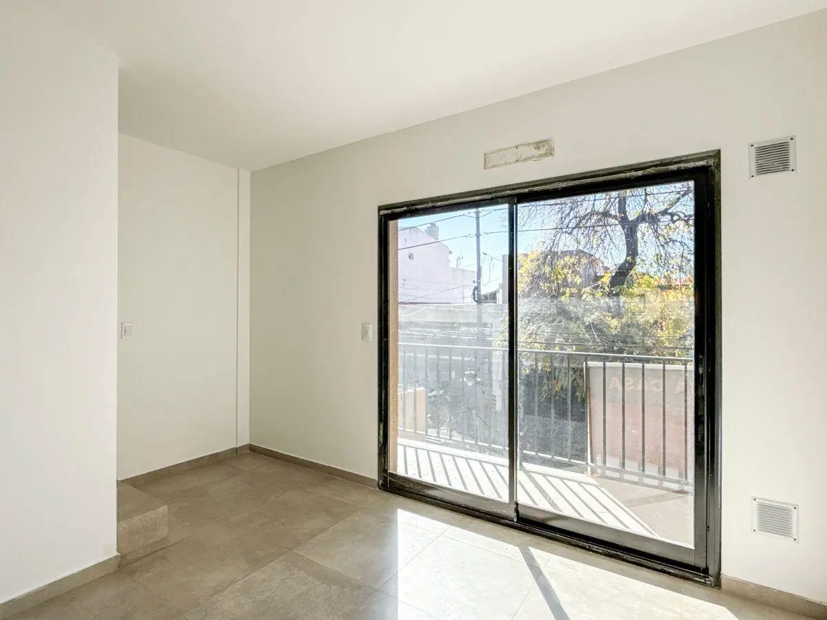 Excelente PH a ESTRENAR al frente - 3 amb - 2 dorm - 2 baños - Terraza Privada c/parrilla - cochera 2