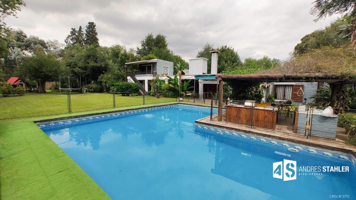 Muy buena Casa Quinta En Venta En Araucanos 2227