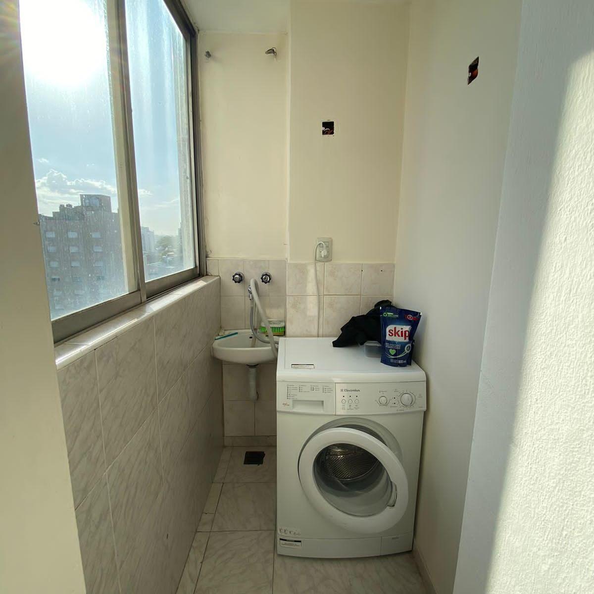 Foto de DEPARTAMENTO. 3 AMBIENTES AL FRENTE CON BALCON., imagen 3