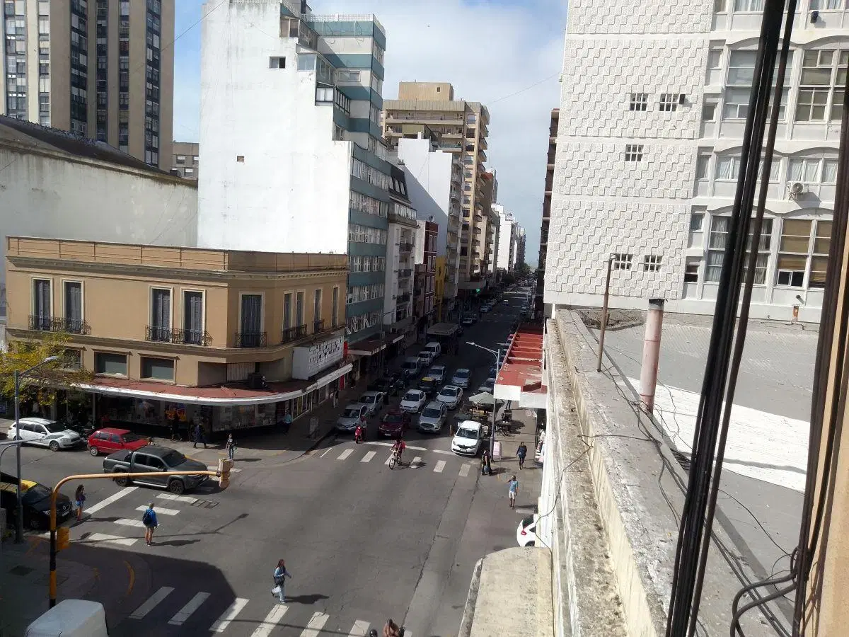 ALQUILER DEPARTAMENTO 1 AMB A LA CALLE CON BALCON 3