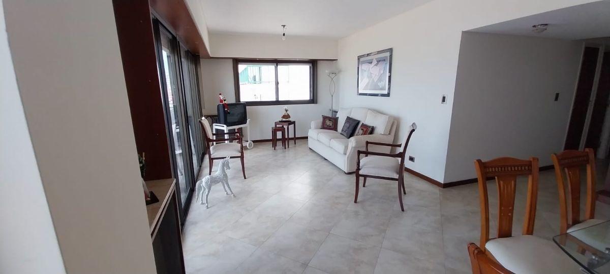 Foto de VENTA DEPARTAMENTO 4 AMB FRENTE AL MAR CON COCHERA DOBLE, imagen 4