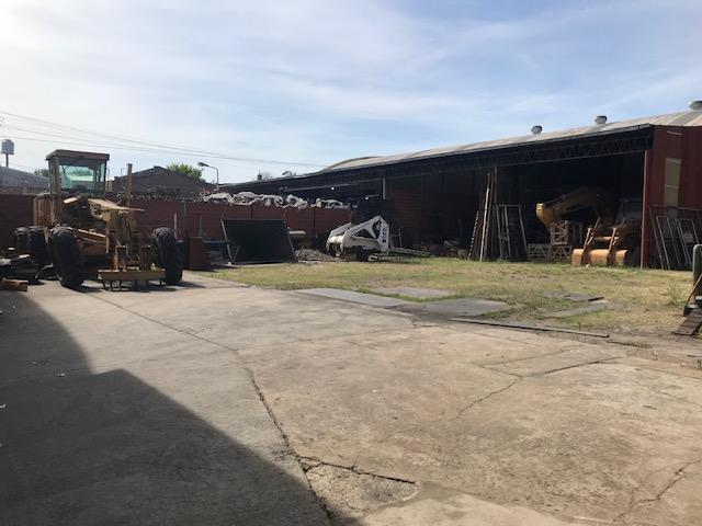 Venta - Propiedad Industrial de 7500 m² - 2 Naves - Lomas de Zamora 5