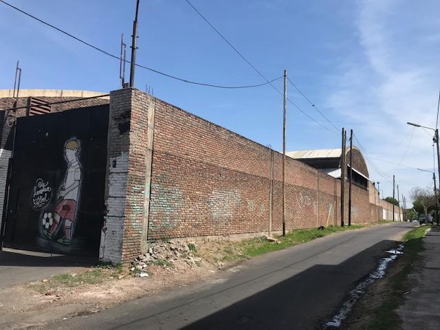 Venta - Propiedad Industrial de 7500 m² - 2 Naves - Lomas de Zamora 1