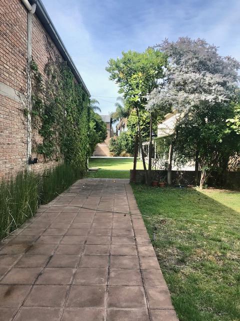 Venta - Propiedad Industrial de 7500 m² - 2 Naves - Lomas de Zamora 4