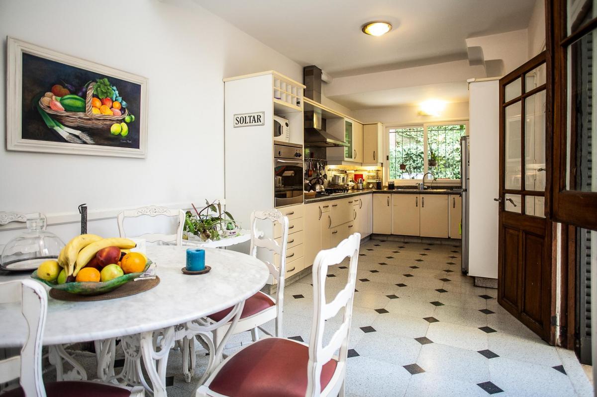 Bellísima Casa en Venta en Belgrano R Construida en El Año 1910 3