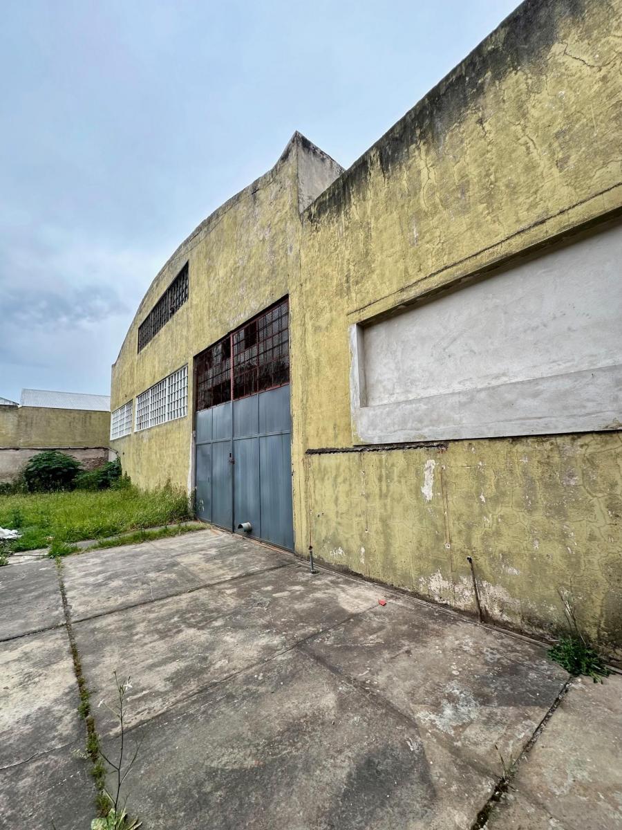 1200 m² Nave Industrial Galpón en Venta en Bernal Oeste Quilmes 3