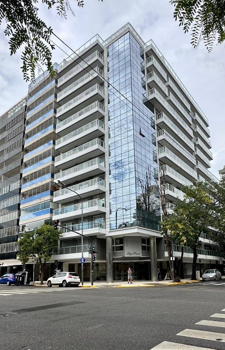Departamento 4 Amb Mas Dependencia y Cochera en Venta en Flores Full Amenities 5