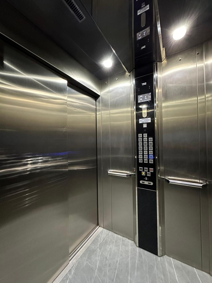 Departamento 5 Ambientes Cochera en Venta Palermo Chico Full Amenities Seguridad 5