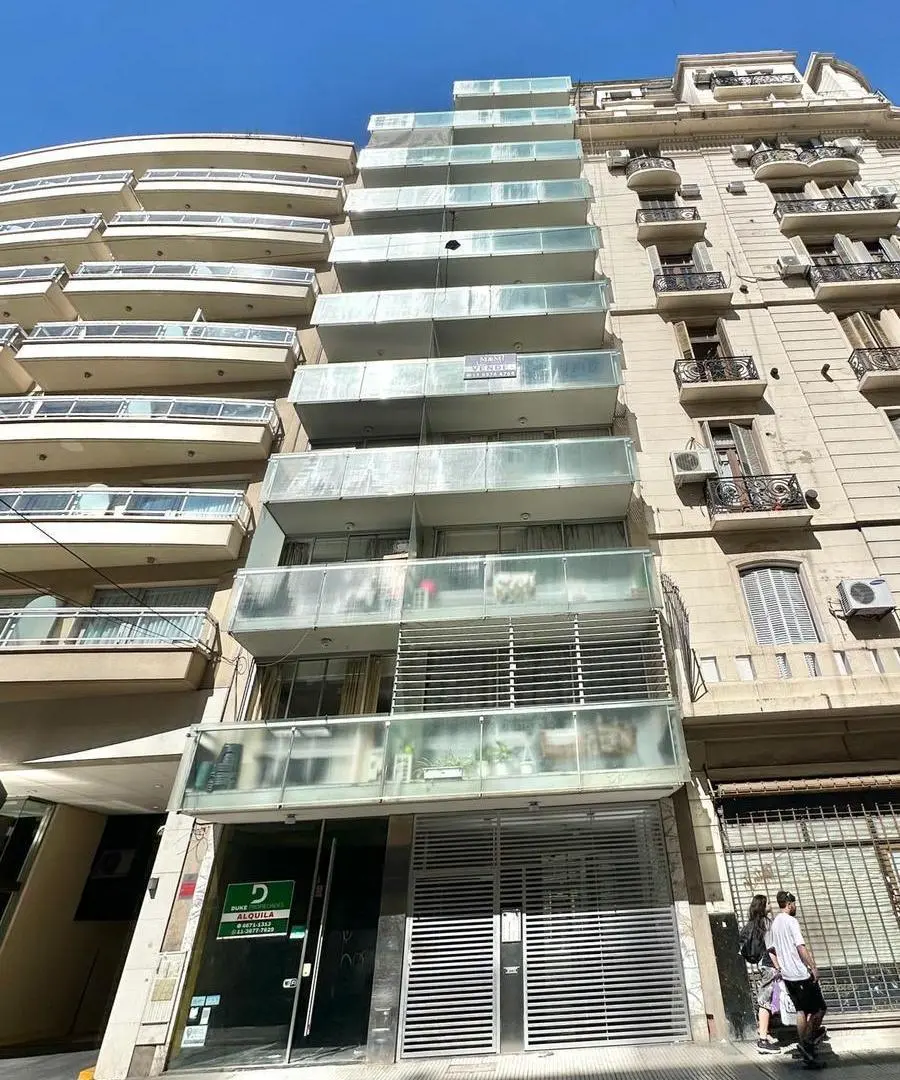 Departamento 2 ambientes amplios y luminoso en Centro, excelente inversión Apto crédito 4