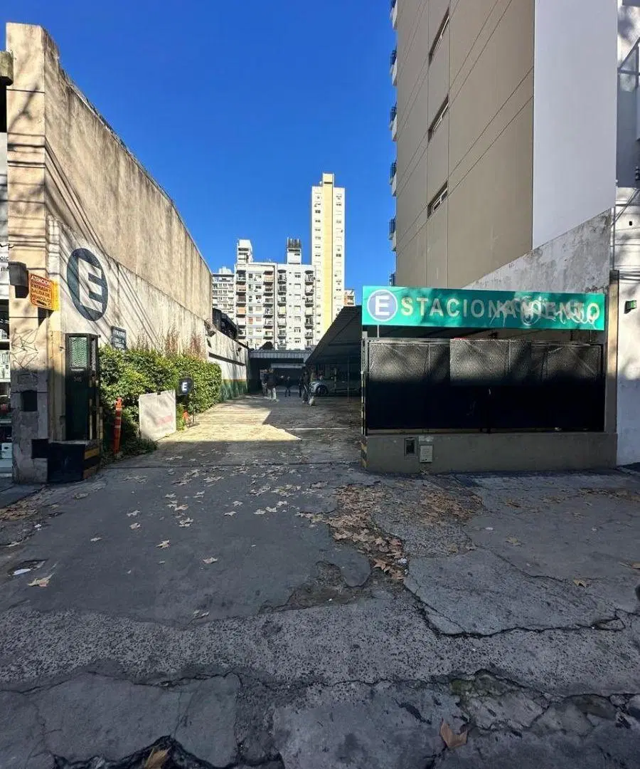 TERRENO / LOTE EN VENTA / IDEAL EMPRENDIMIENTO / CENTRO DE LOMAS DE ZAMORA / LAS LOMITAS 4