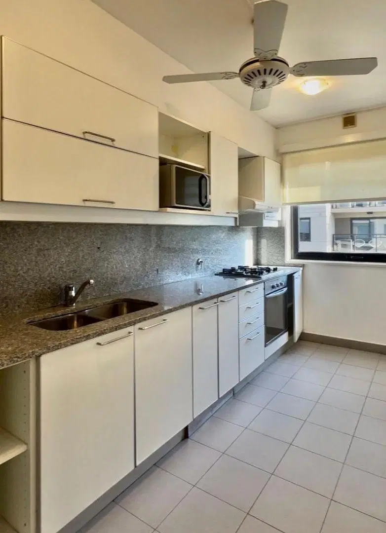 DEPARTAMENTO 3 AMBIENTES EN ALQUILER TORRES RIVER VIEW PUERTO MADERO CON COCH A PARTIR DE AGOSTO 202 4