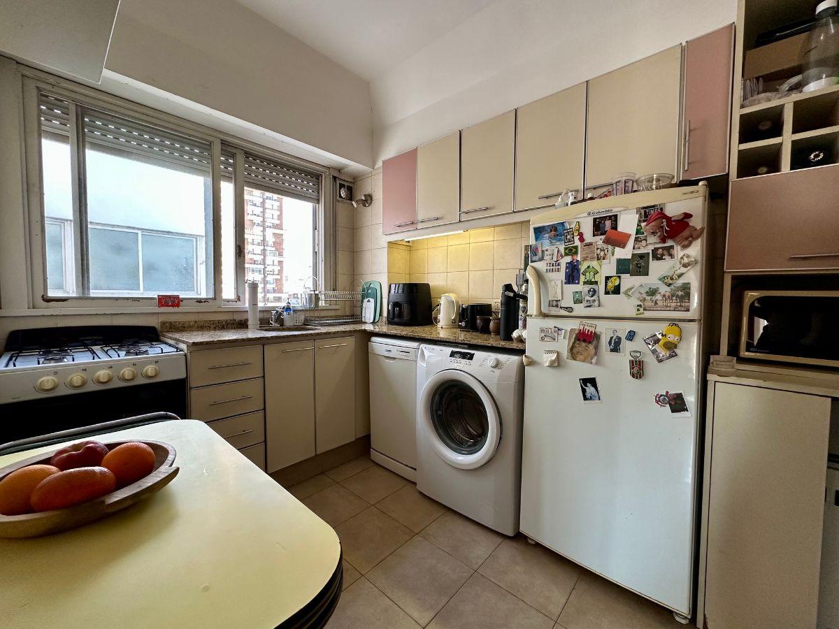 Foto de LUMINOSO DEPARTAMENTO DE DOS AMBIENTES EN VENTA EN BELGRANO CON VISTA ABIERTA Y BALCON CORRIDO, imagen 5