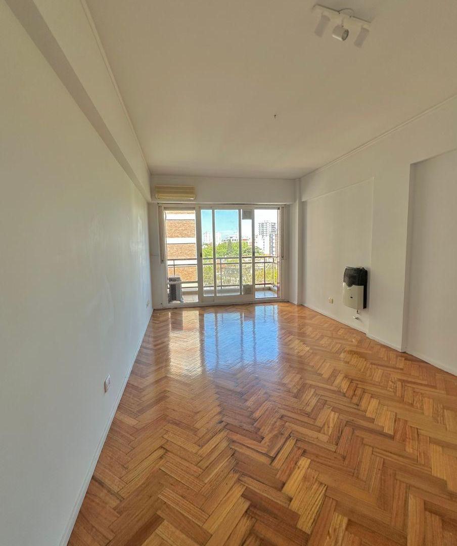Foto de Luminoso 2 ambientes con balcón y vista abierta en Belgrano R en VENTA, imagen 3