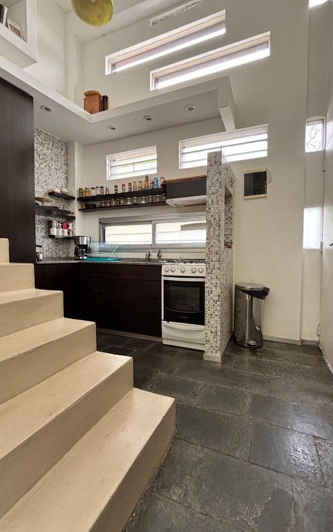 Foto de CHACARITA, DUPLEX DOS AMBIENTES EN PH, JARDIN, MUY LUMINOSO., imagen 4