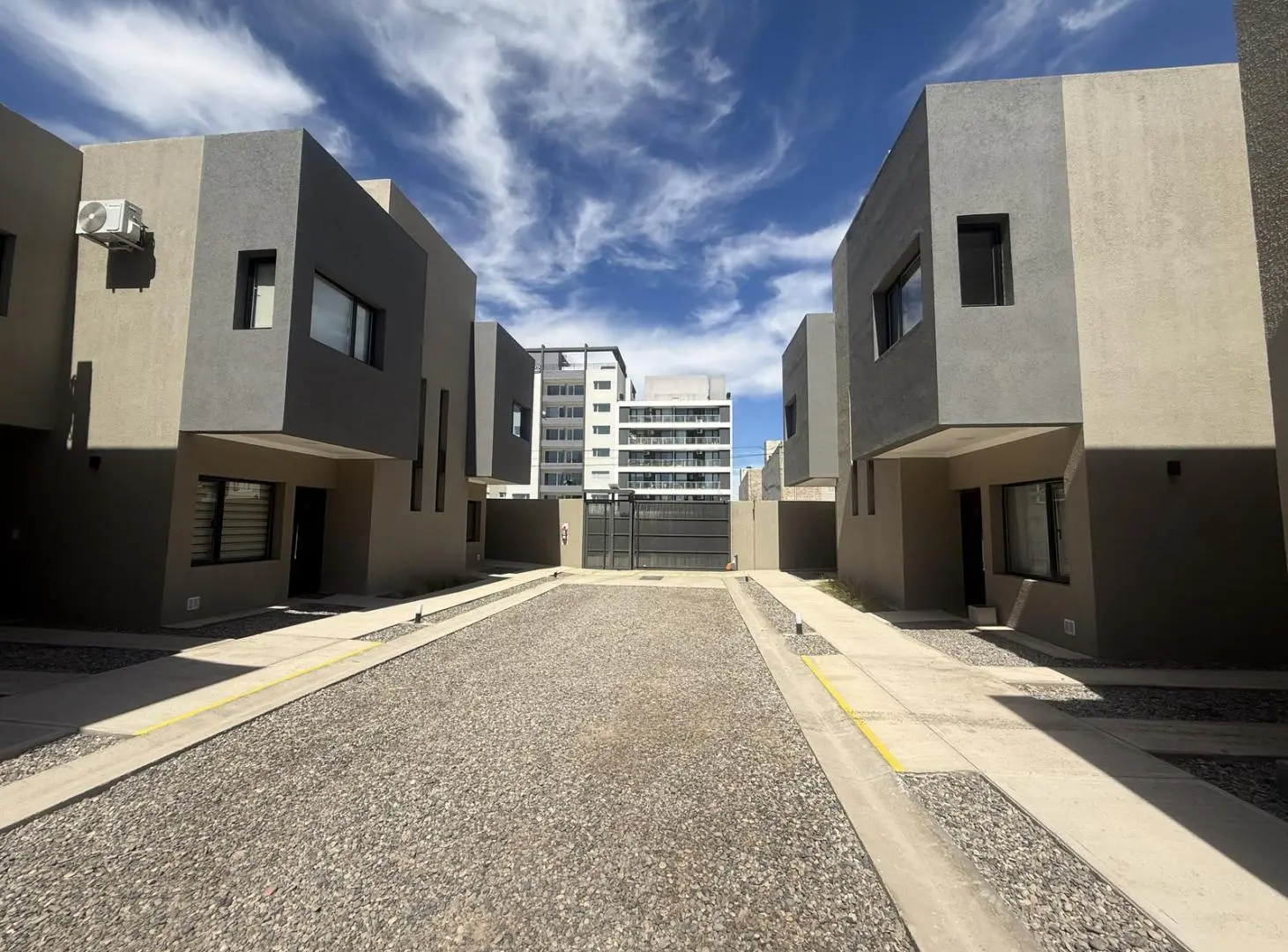 ALQUILA A ESTRENAR EXCELENTE Departamento en Confluencia Urbana 1