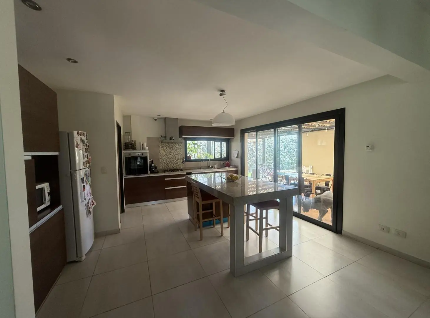 CASA EN  VENTA B SAUCES DEL LIMAY 4