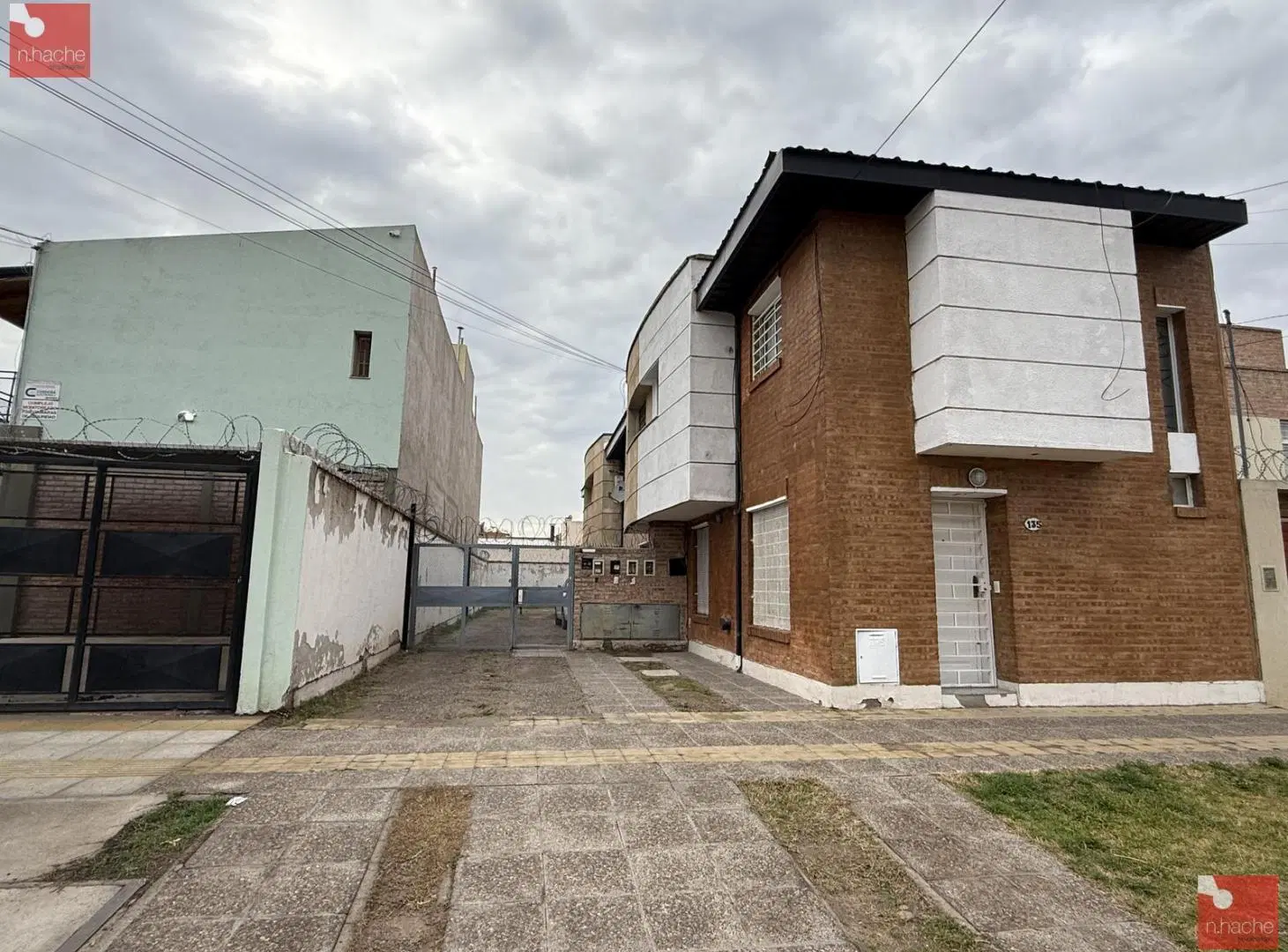 ALQUILA Departamento de 2 Dormitorios en Barrio Cumelén 3