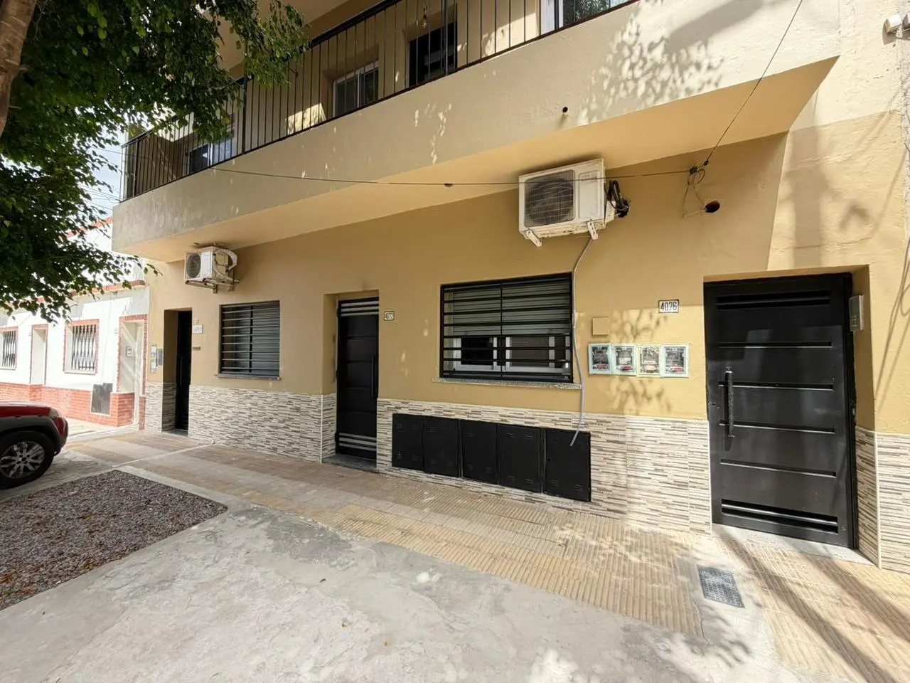 Departamento de 2 ambientes con Patio. 2