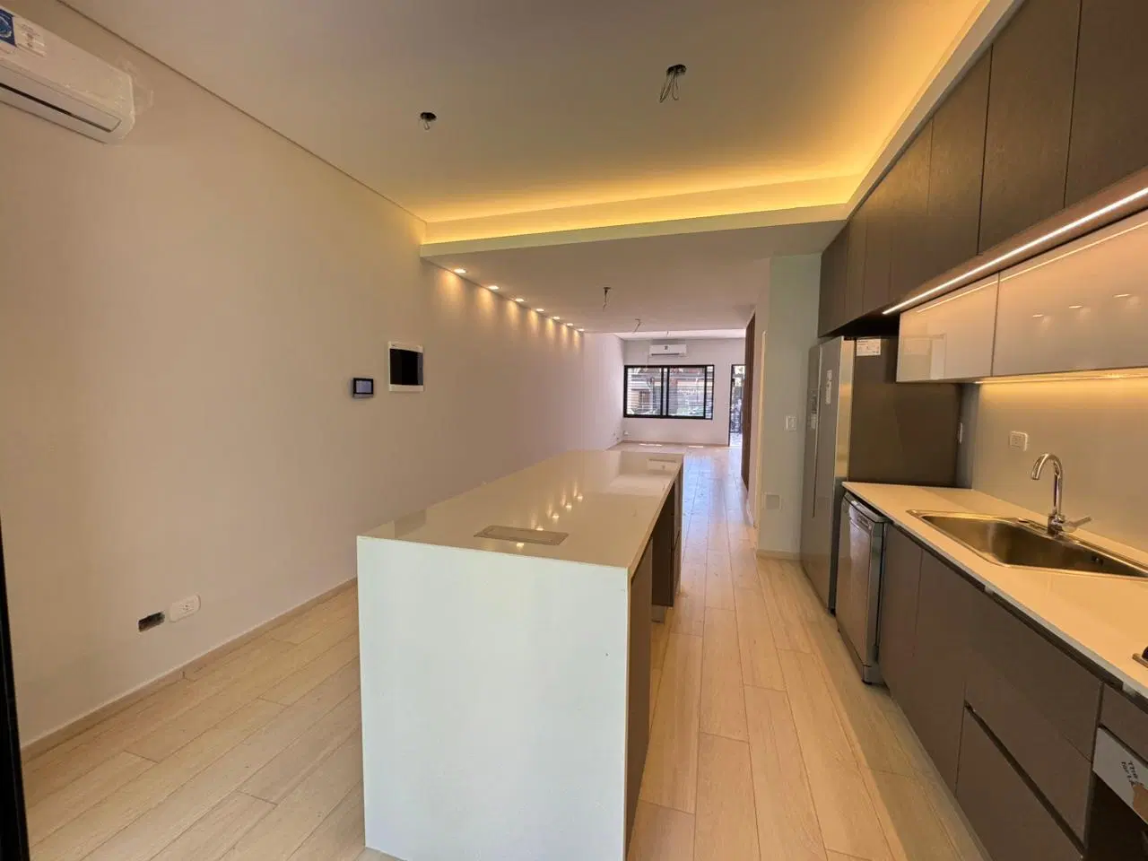 Triplex 5 ambientes con Jardin y Patio a estrenar. 2